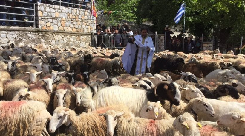 Χανιά: Ευλόγησαν και φέτος τα κοπάδια ανήμερα του Αγίου Γεωργίου